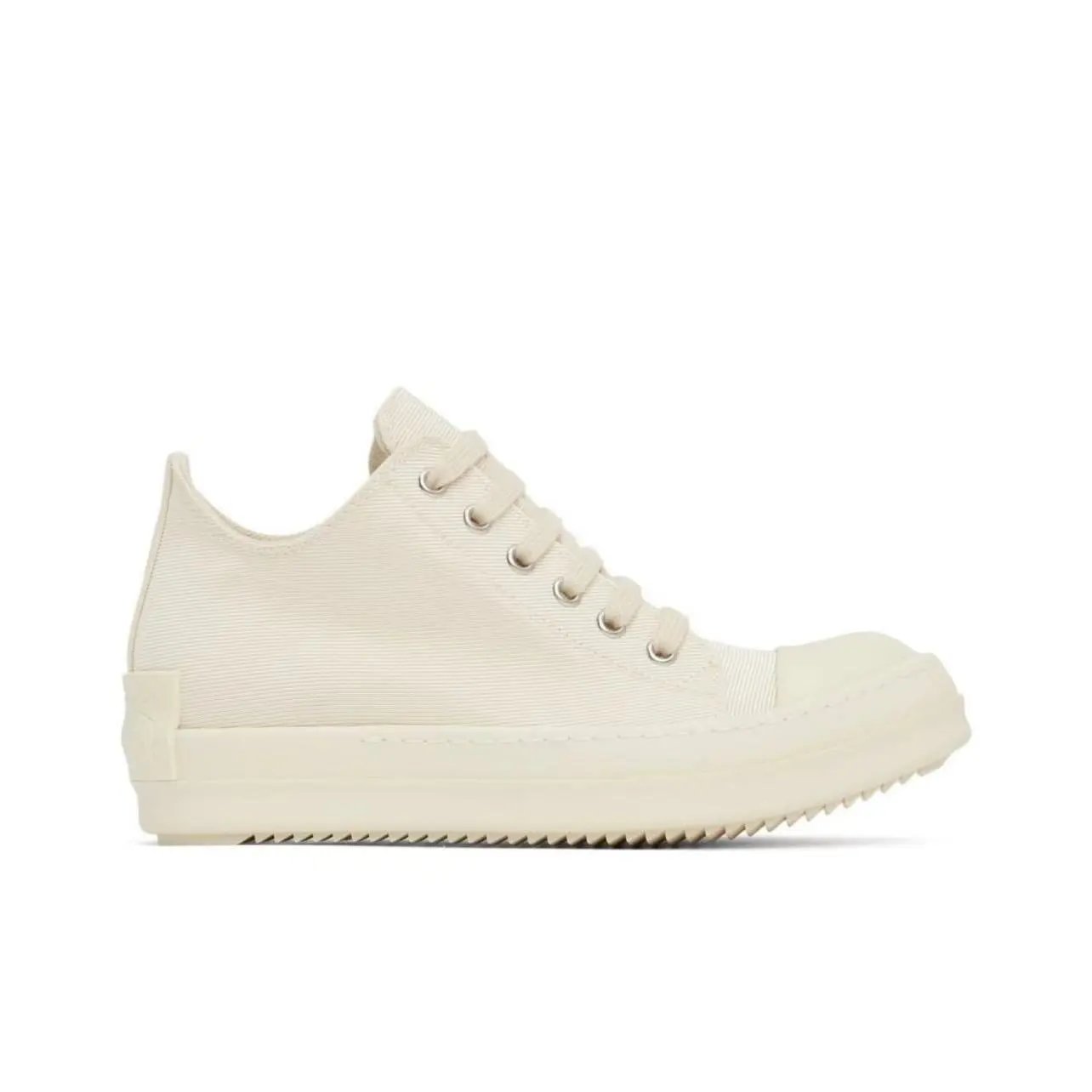 medium white canvas