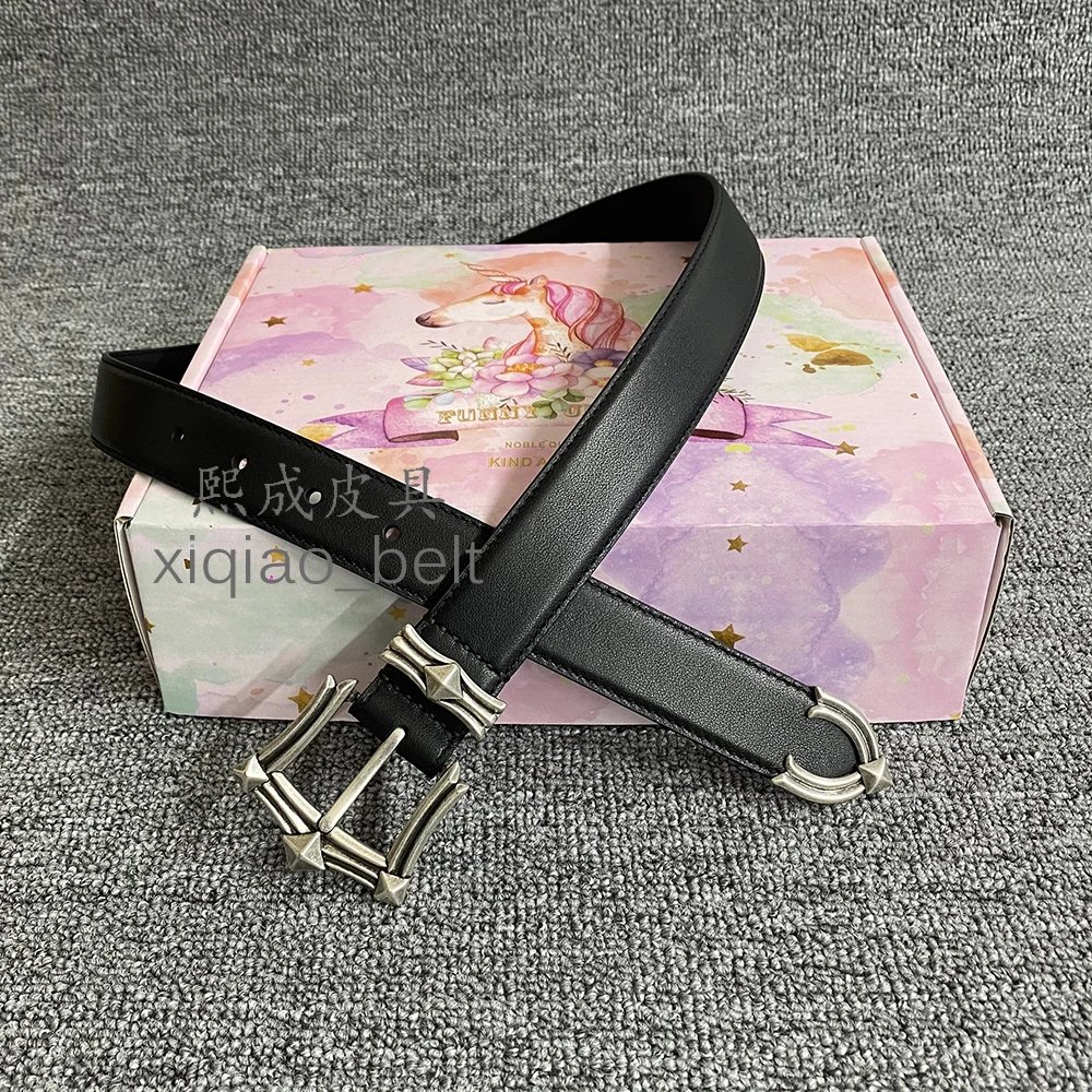 3.0 Fish Bone Needle Black Skin
