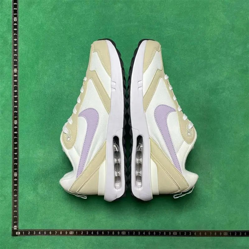 Nike Air Max Dawn foto 6
