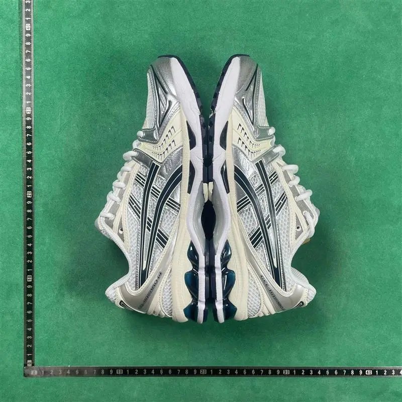 Asics Gel-Kayano 14 foto 4