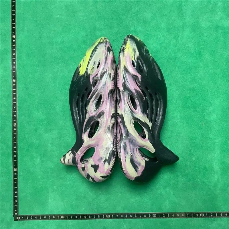 Adidas Yeezy Foam RNR foto 5