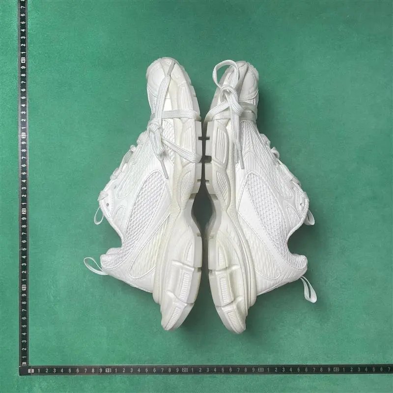 Balenciaga 3XL foto 4