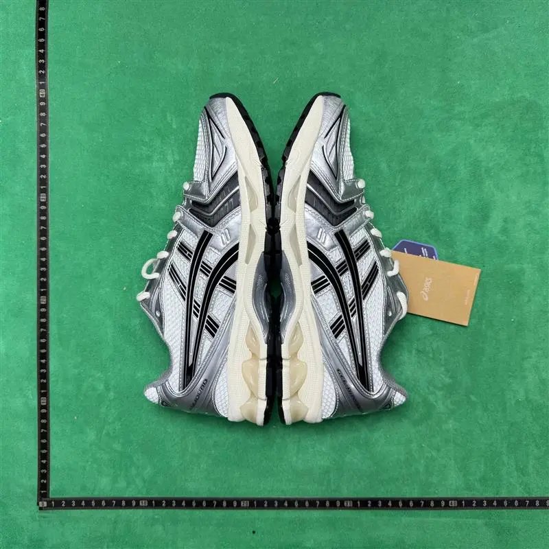 Asics Gel-Kayano 14 foto 2