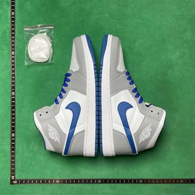 Air Jordan 1 Mid foto 2