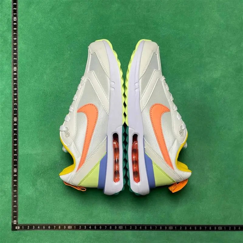 Nike Air Max Dawn foto 2