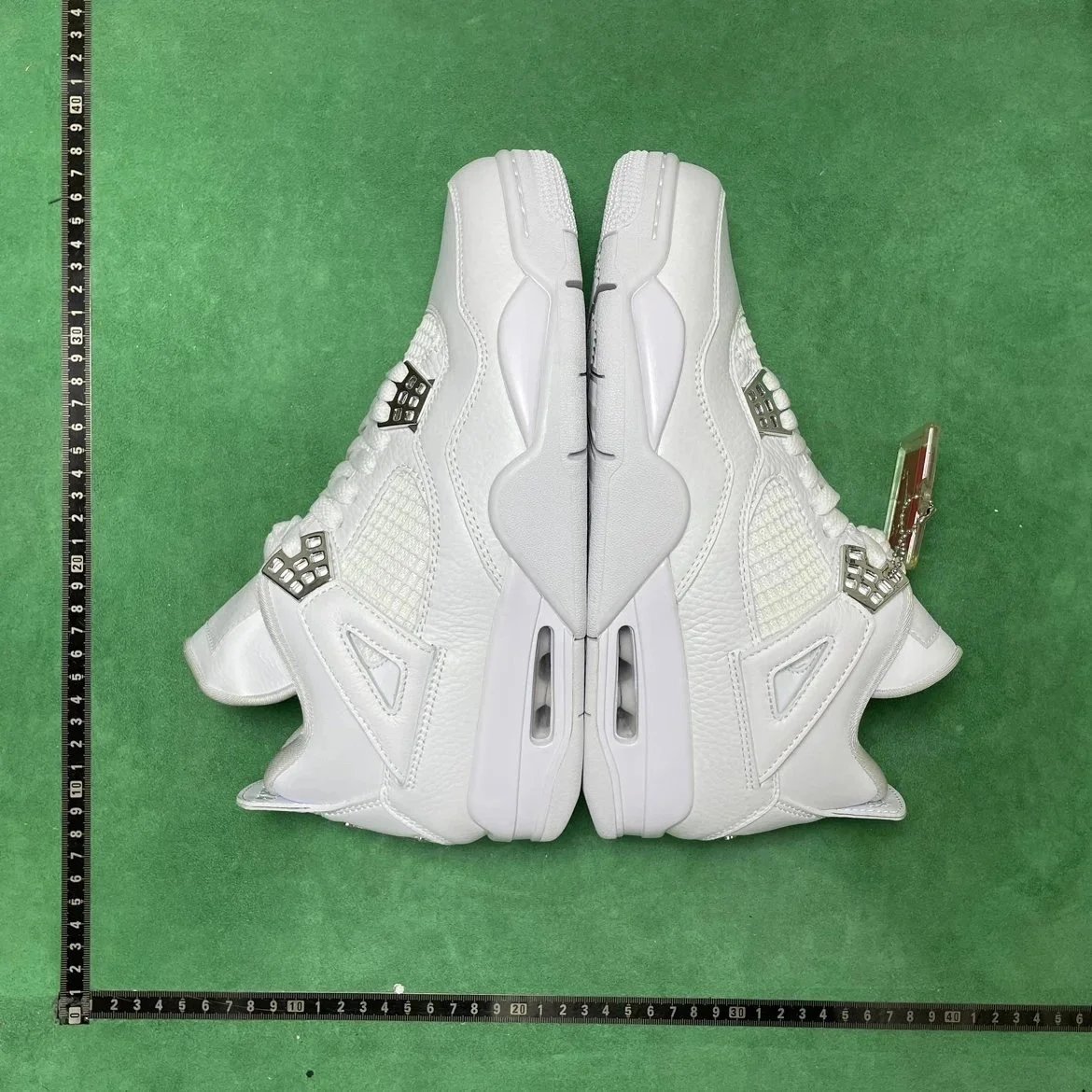 Air Jordan 4 foto 4