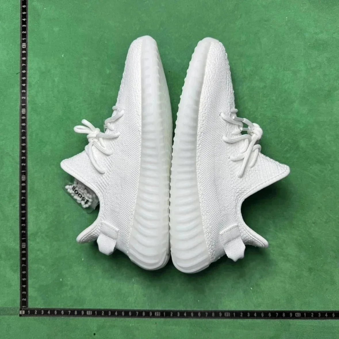 Adidas Originals Yeezy Boost 350 V2