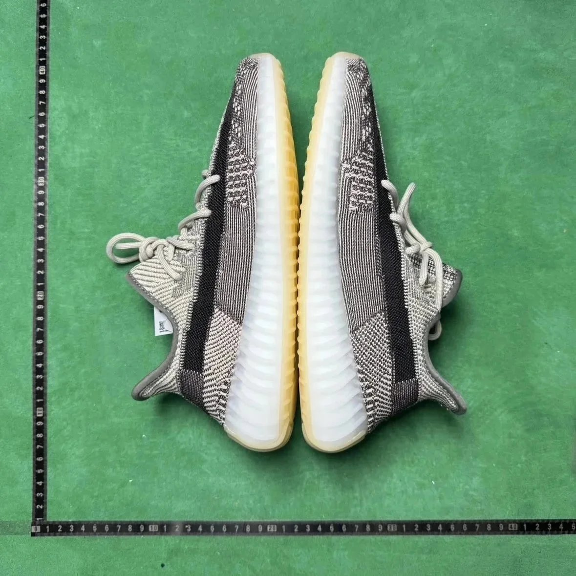 Adidas Originals Yeezy Boost 350 V2 foto 2