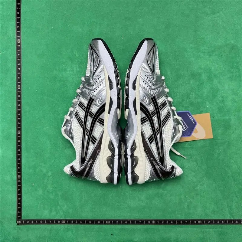 Asics Gel-Kayano 14