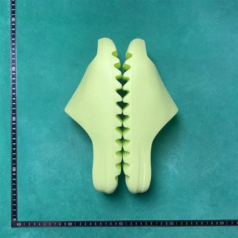 Adidas Yeezy Slide foto 6