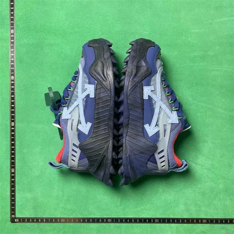 OFF-WHITE foto 3