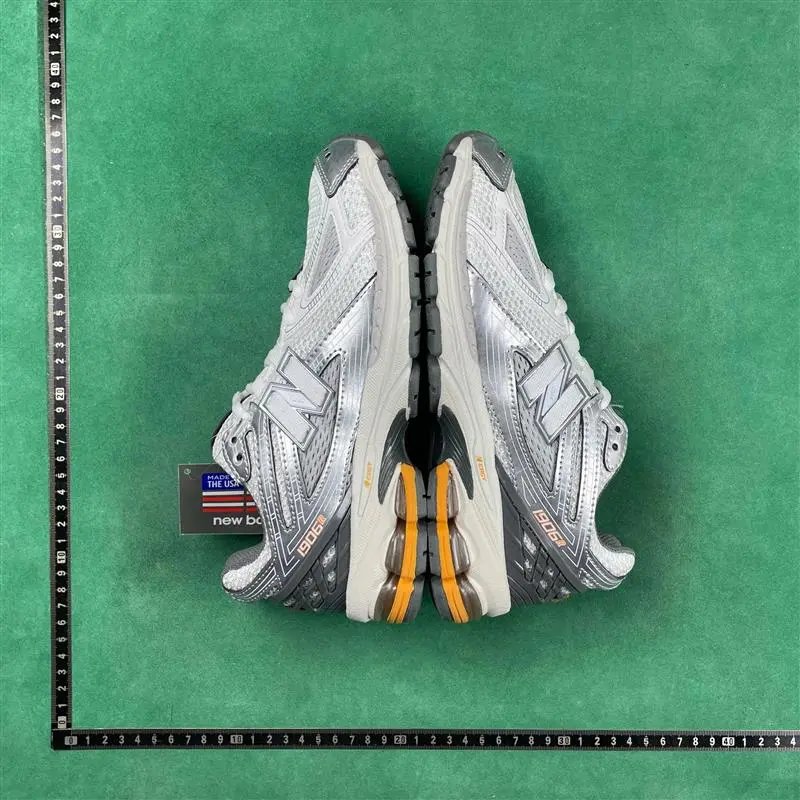 New Balance NB 1906R
