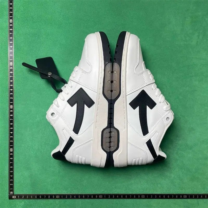 OFF-WHITE
