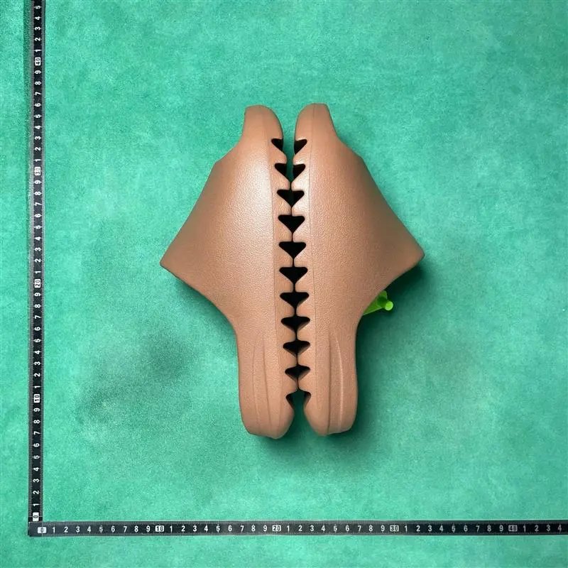Adidas Yeezy Slide foto 6
