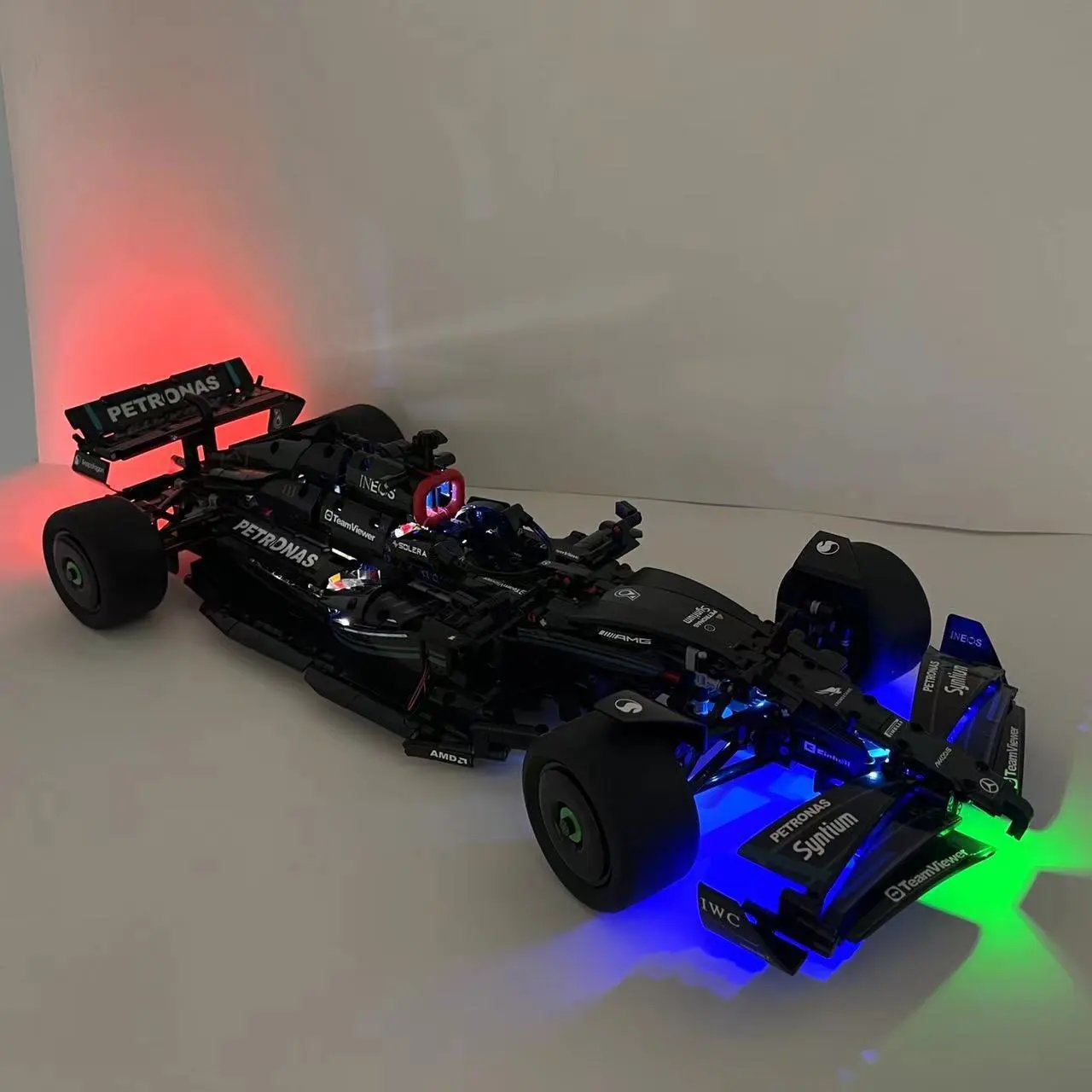 Mercedes AMG F1 Formula Racing Car Building Block With LED Light Upgrade - rep zabawki