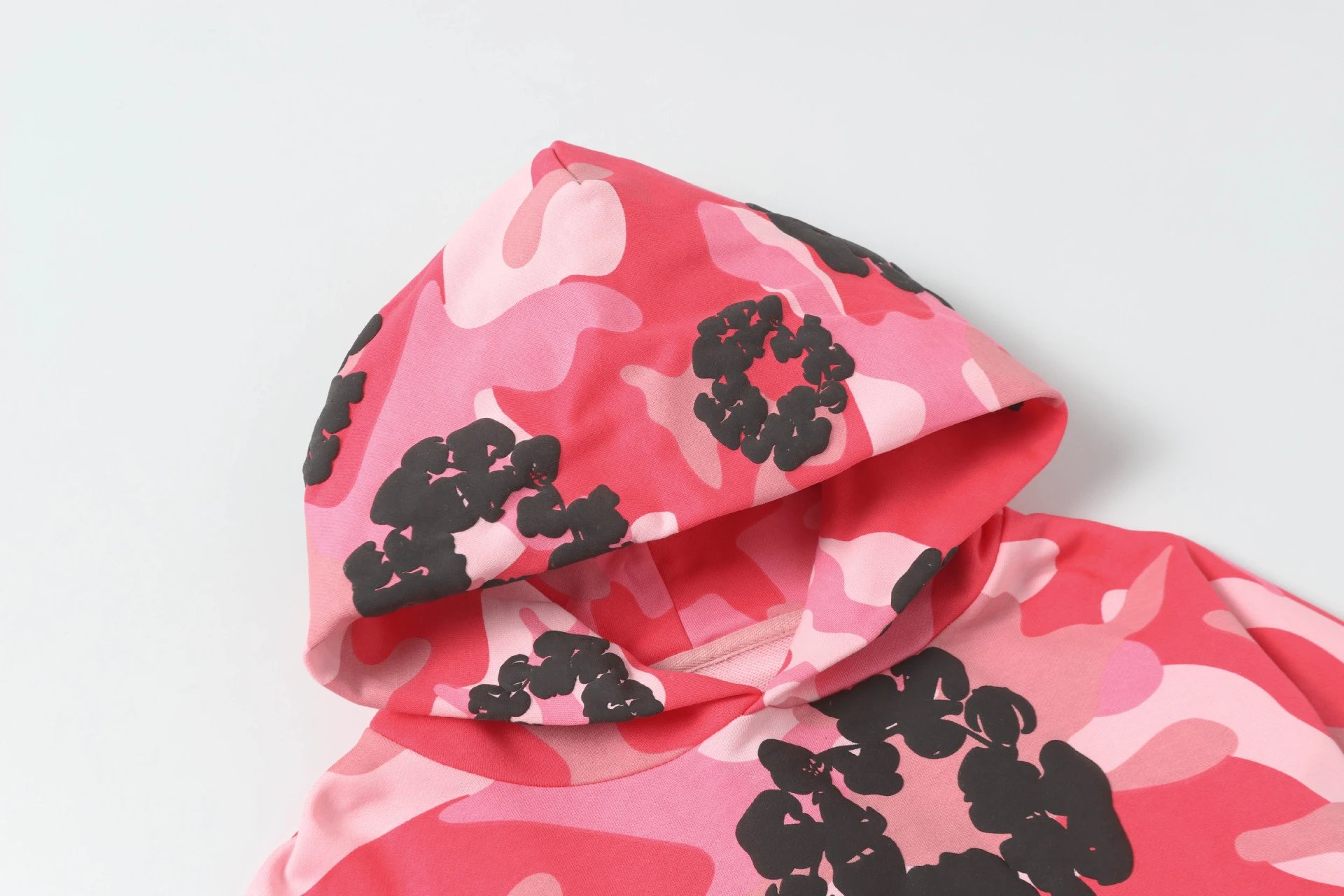 Off-White Camo Floral Print Hoodie and Sweatpants Set Multicolor - 24