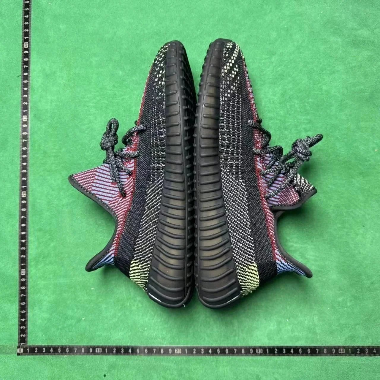 Adidas Originals Yeezy Boost 350 V2 foto 3