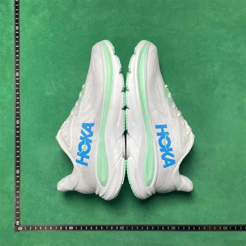 Hoka One One Clifton 10 foto 2