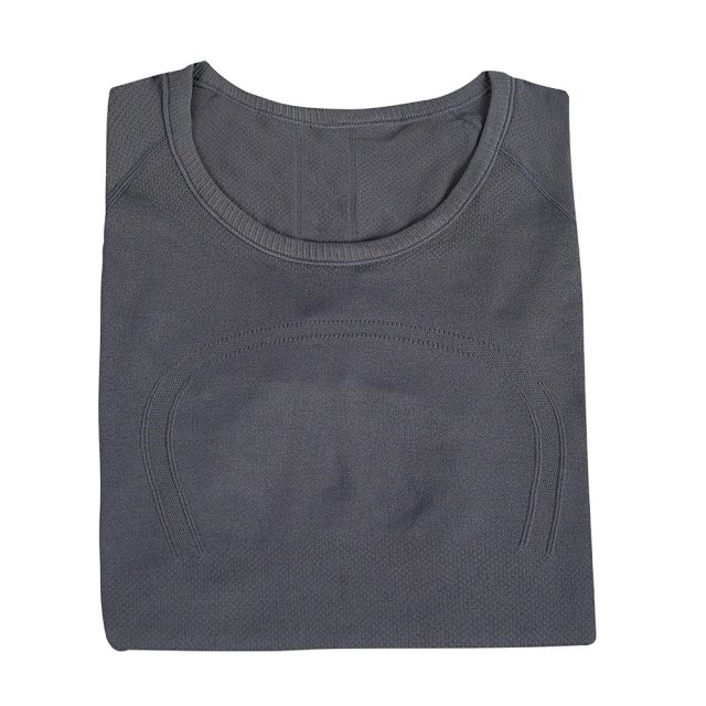 T-shirt: seller detail photo 9