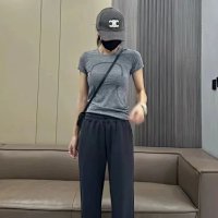 Lululemon Tee — seller photo 4