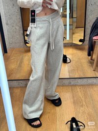Ash-gray sweatpants