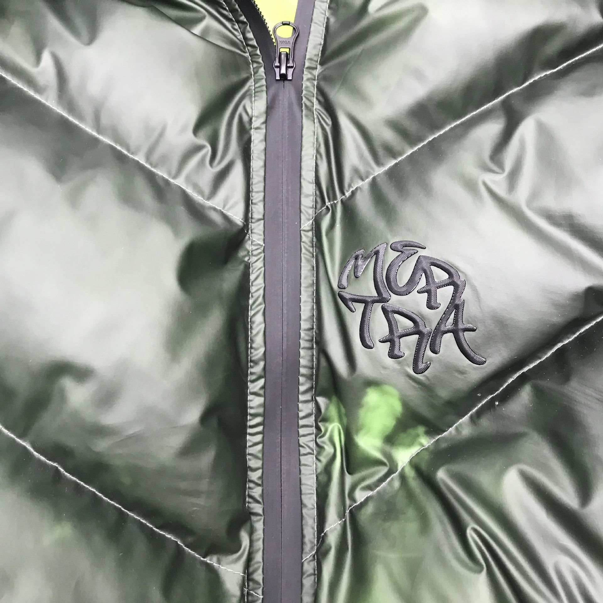 Broken Planet Gradient Green Handprint Down Jacket - 17