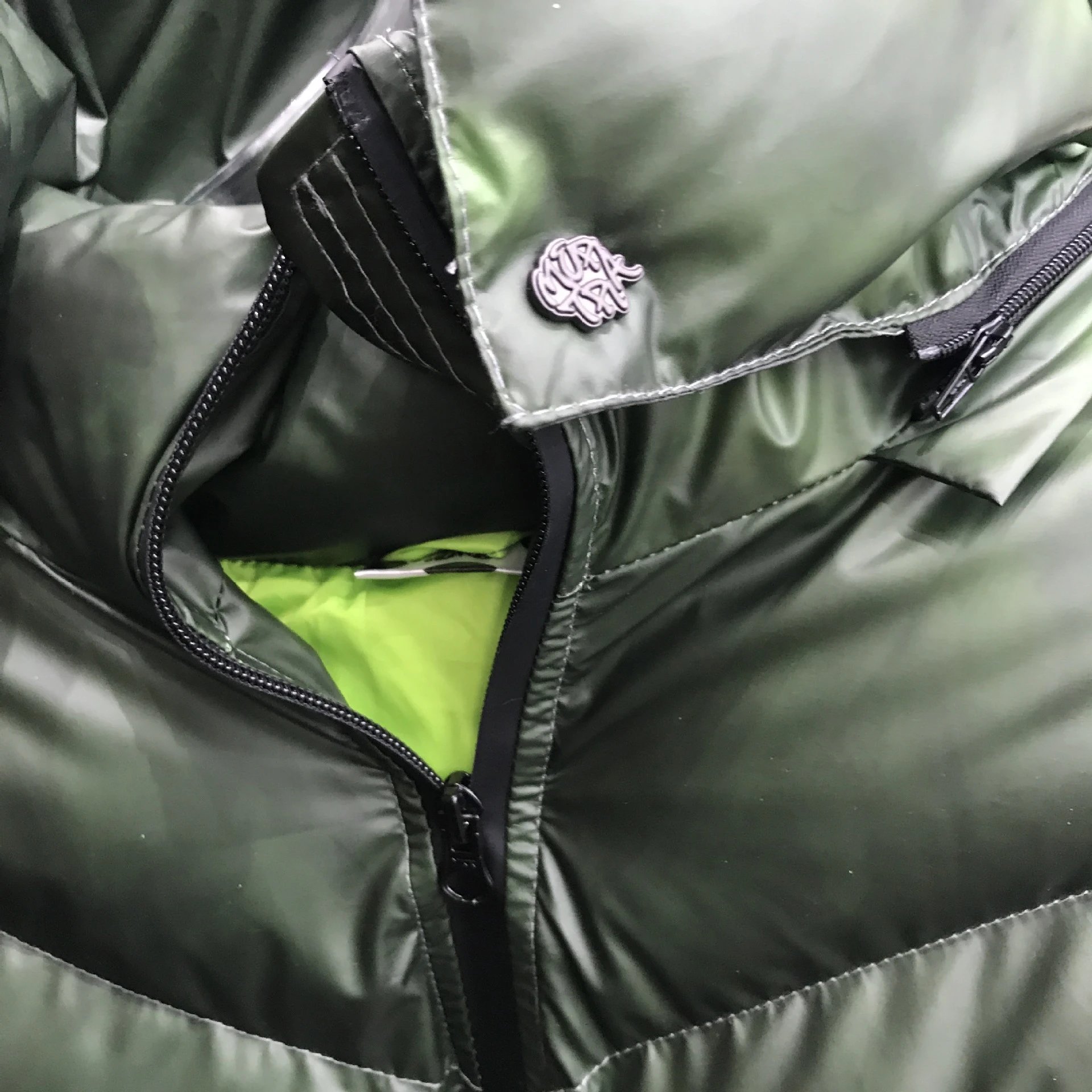 Broken Planet Gradient Green Handprint Down Jacket - 26