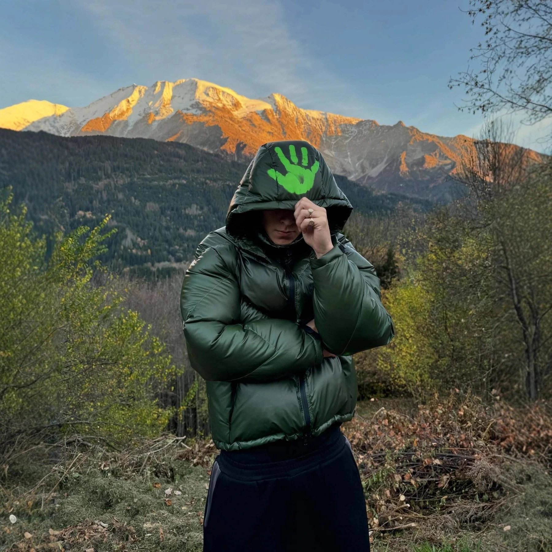 Broken Planet Gradient Green Handprint Down Jacket - 4