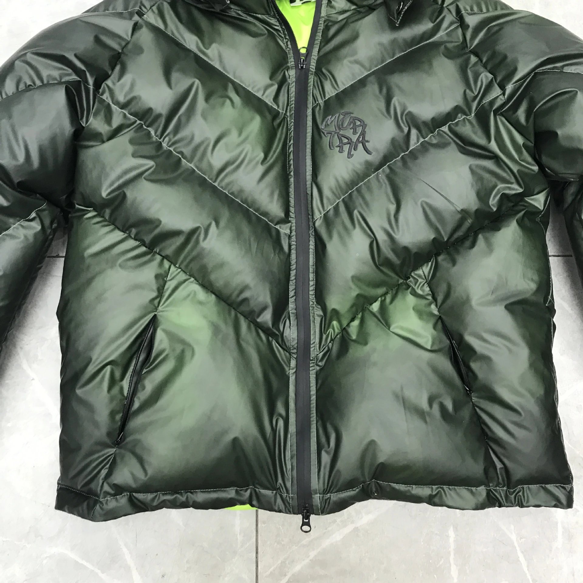 Broken Planet Gradient Green Handprint Down Jacket - 14