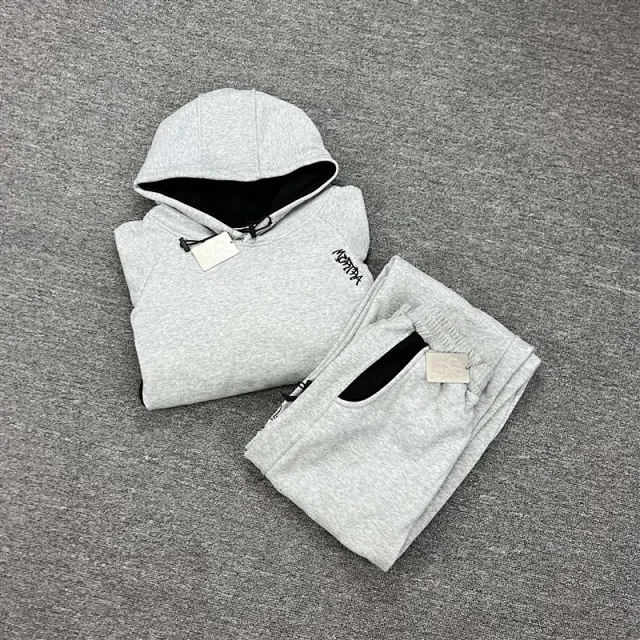 Unbranded Hoodies & Sweatshirts Color-Block Pullover Hoodie product detail image 12