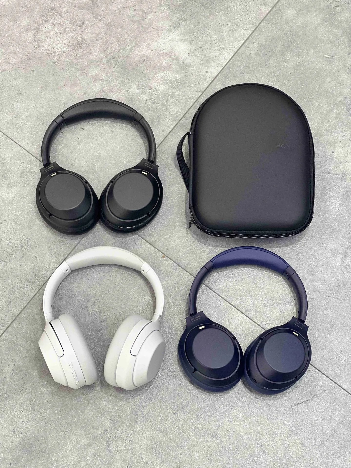 Design Sony WH-1000XM4 Black Wireless Noise-Canceling Over-Ear Headphones Over Ear Headphones - 9