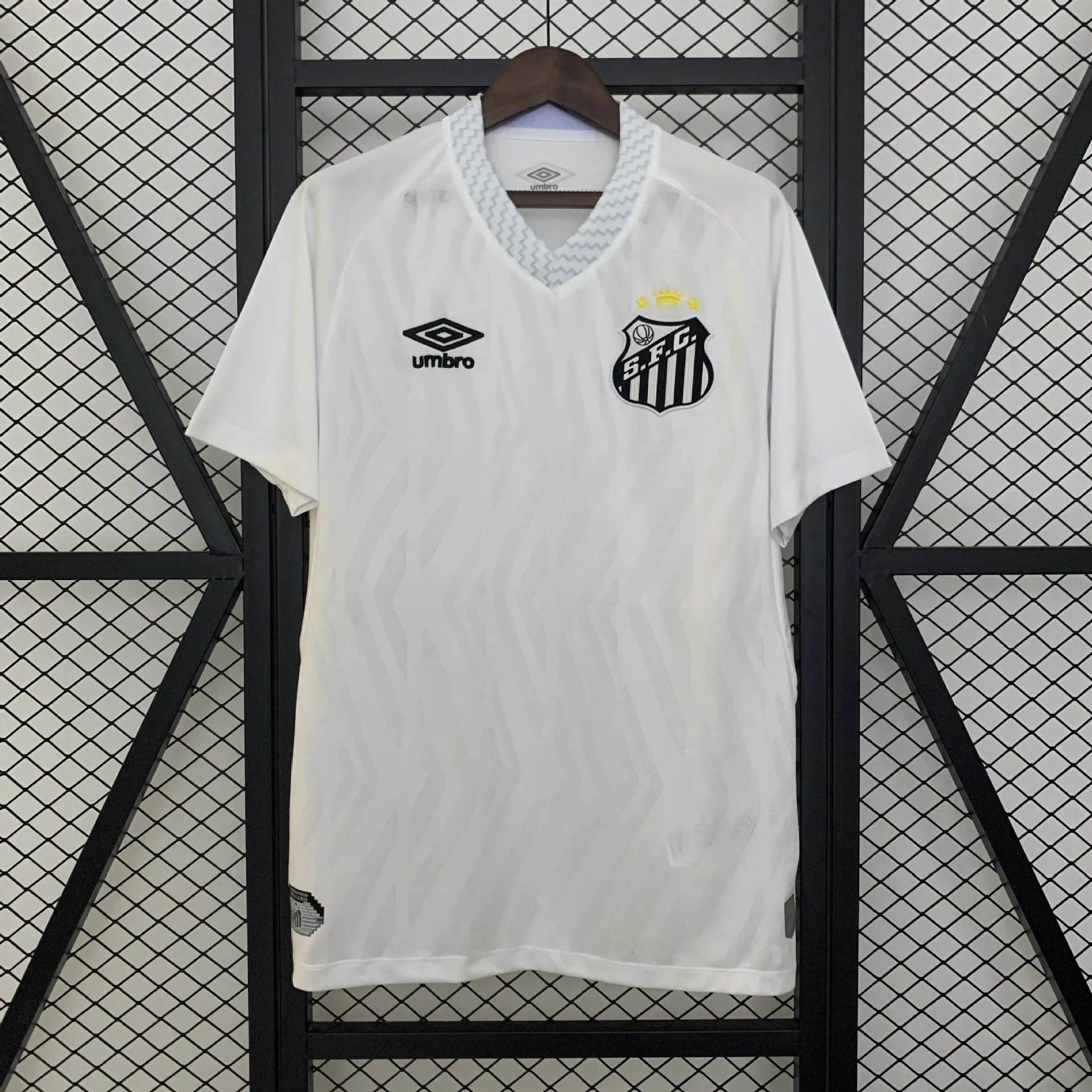 2526 Santos Home