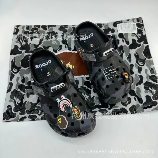 Crocs x A Bathing Ape Classic Clog Blue Camo Print Sandals - 12