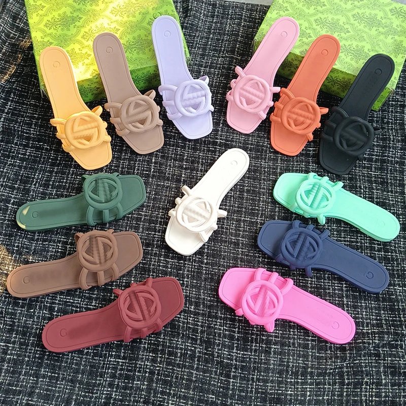 Colorful Flat Sandals with Circular Buckle