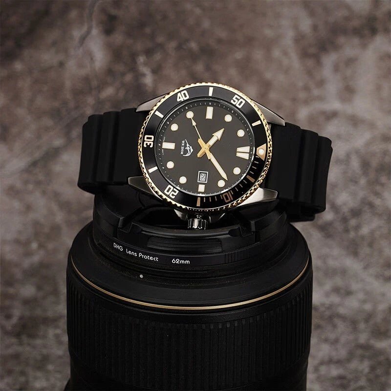 Casio Dive Watch Black and Gold Quartz Watch Watches - 8
