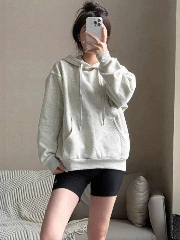Alo Trousers Drawstring jogger sweatpants with elastic cuffs product detail image 12
