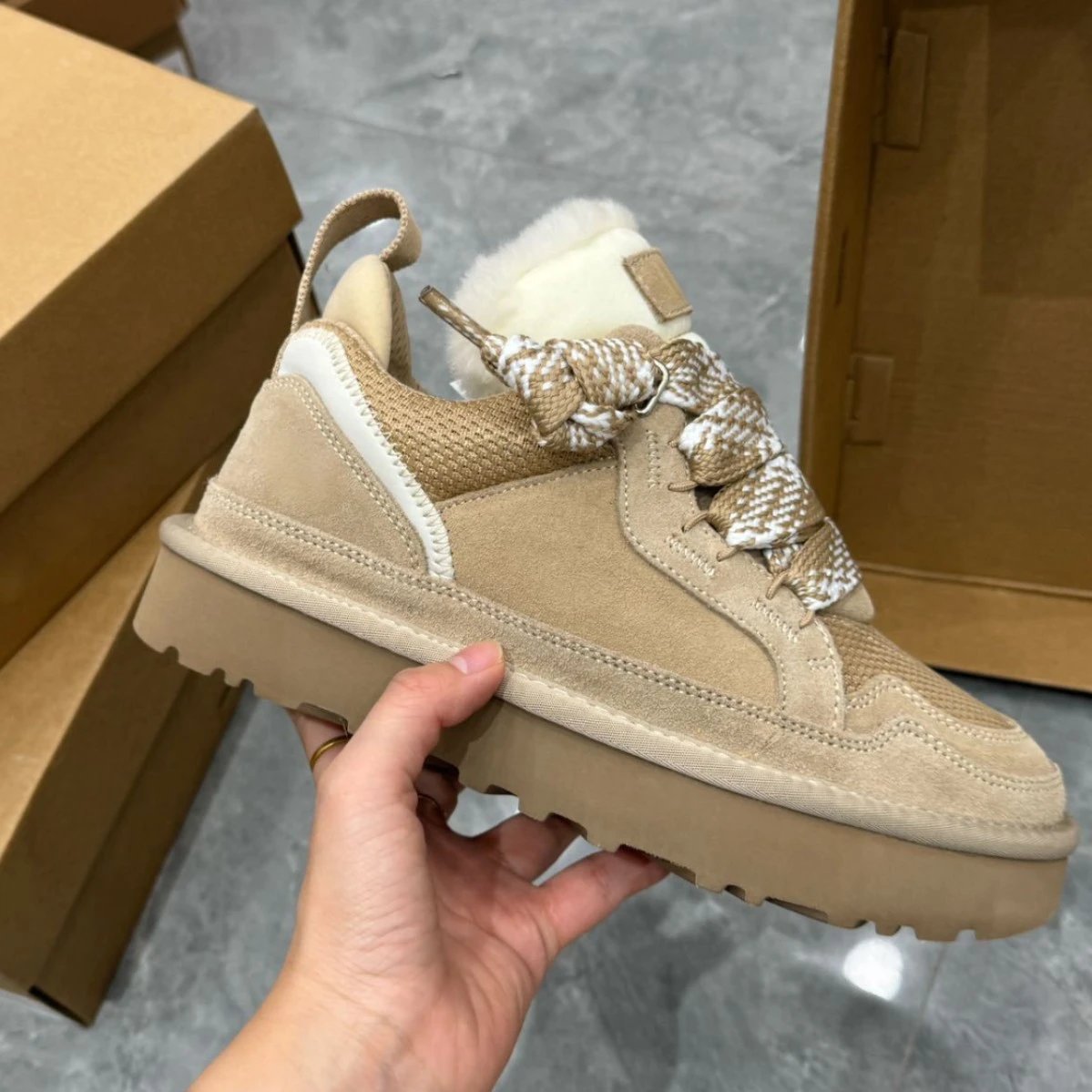 Beige Suede Sneaker With Fur Lining