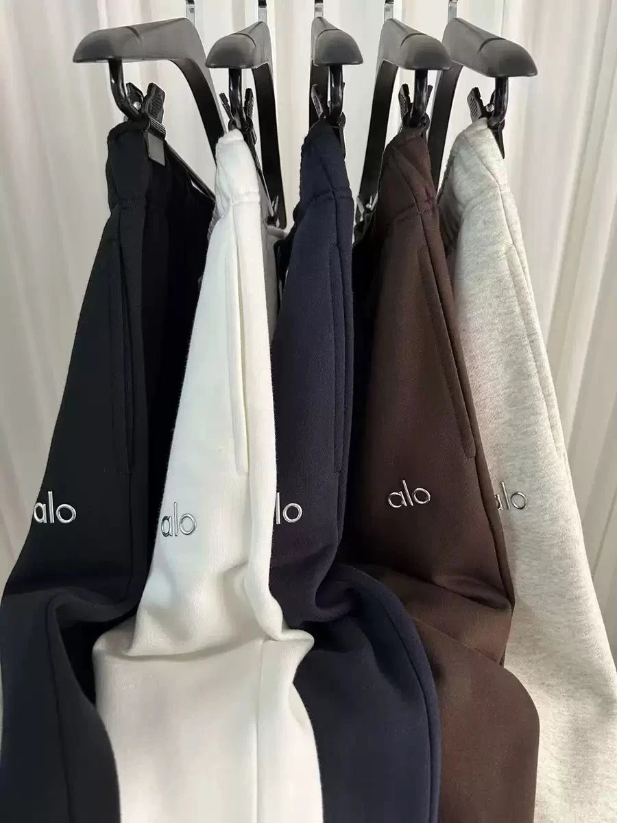 Alo Trousers Drawstring jogger sweatpants with elastic cuffs image 4