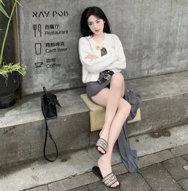Dior Sandals Logo Strap Slide product detail image 4
