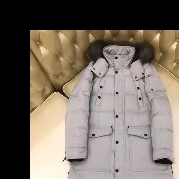 07白色