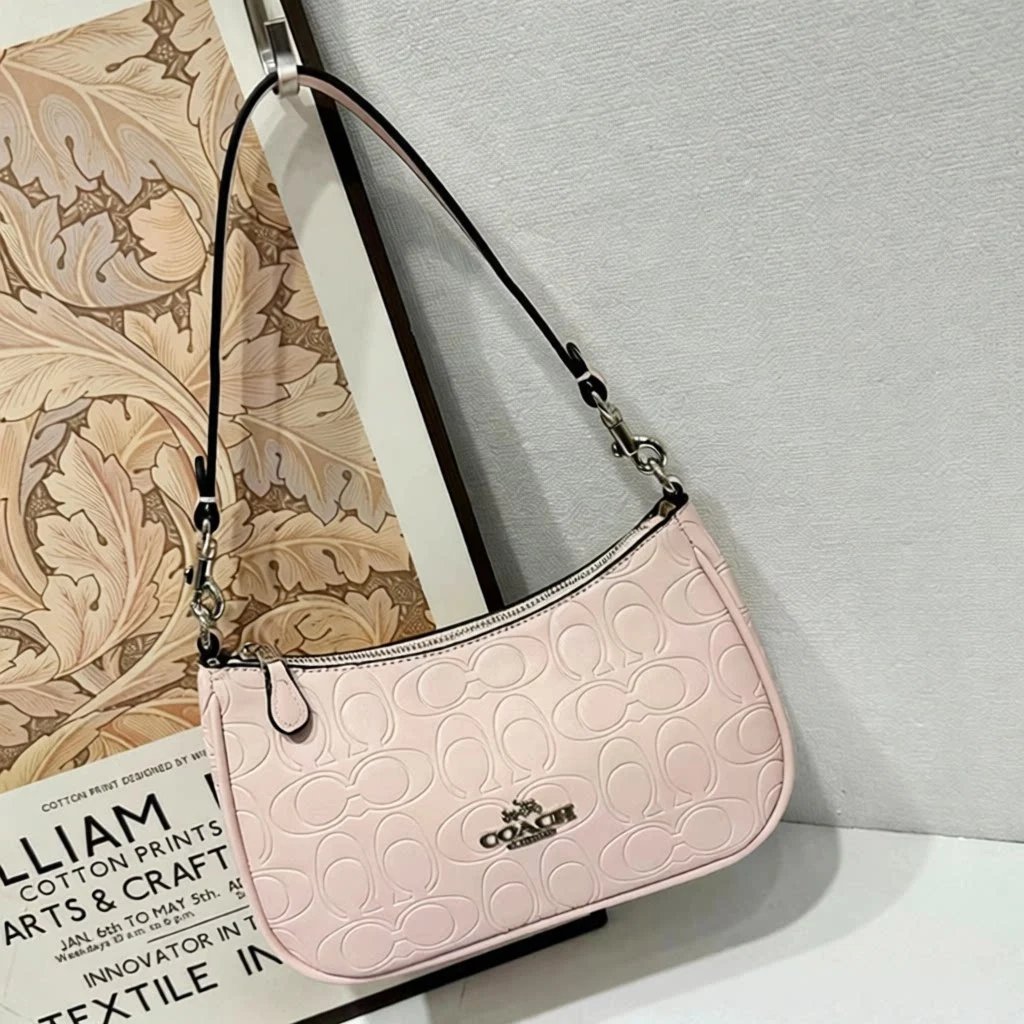 All-Over Print Pink