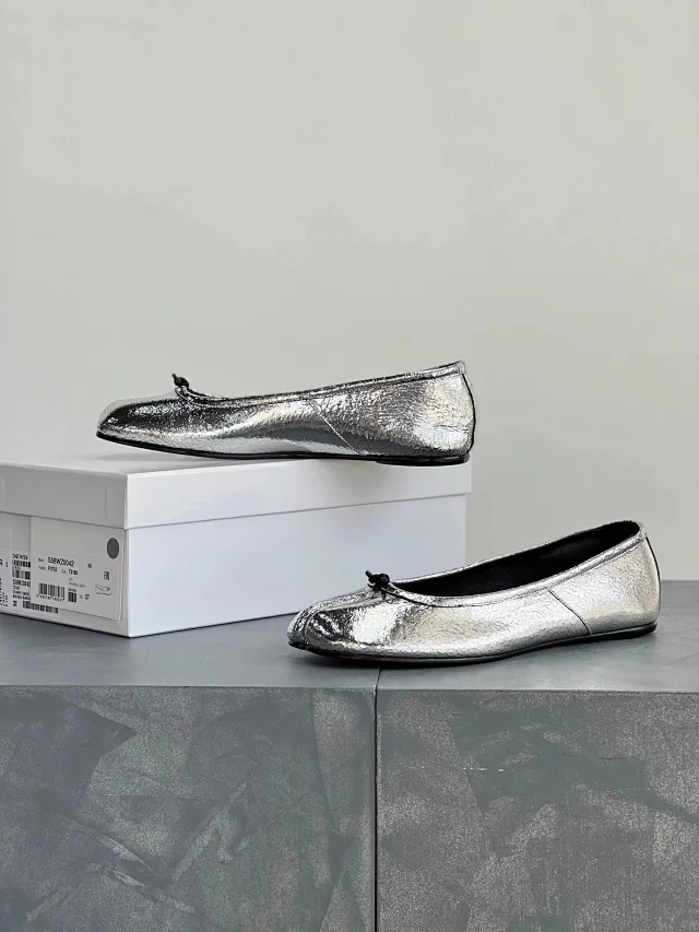 Maison Margiela Leather Shoes Tabi split-toe ballet flats product detail image 50