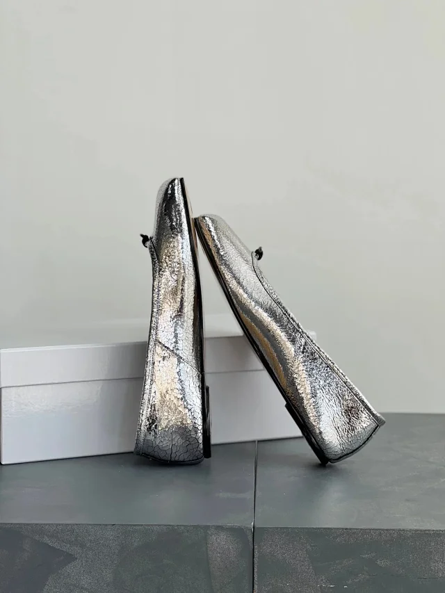 Maison Margiela Leather Shoes Tabi split-toe ballet flats product detail image 52