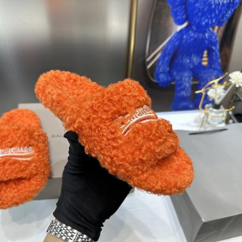 Balenciaga Fuzzy Logo Slide Sandals - 145854