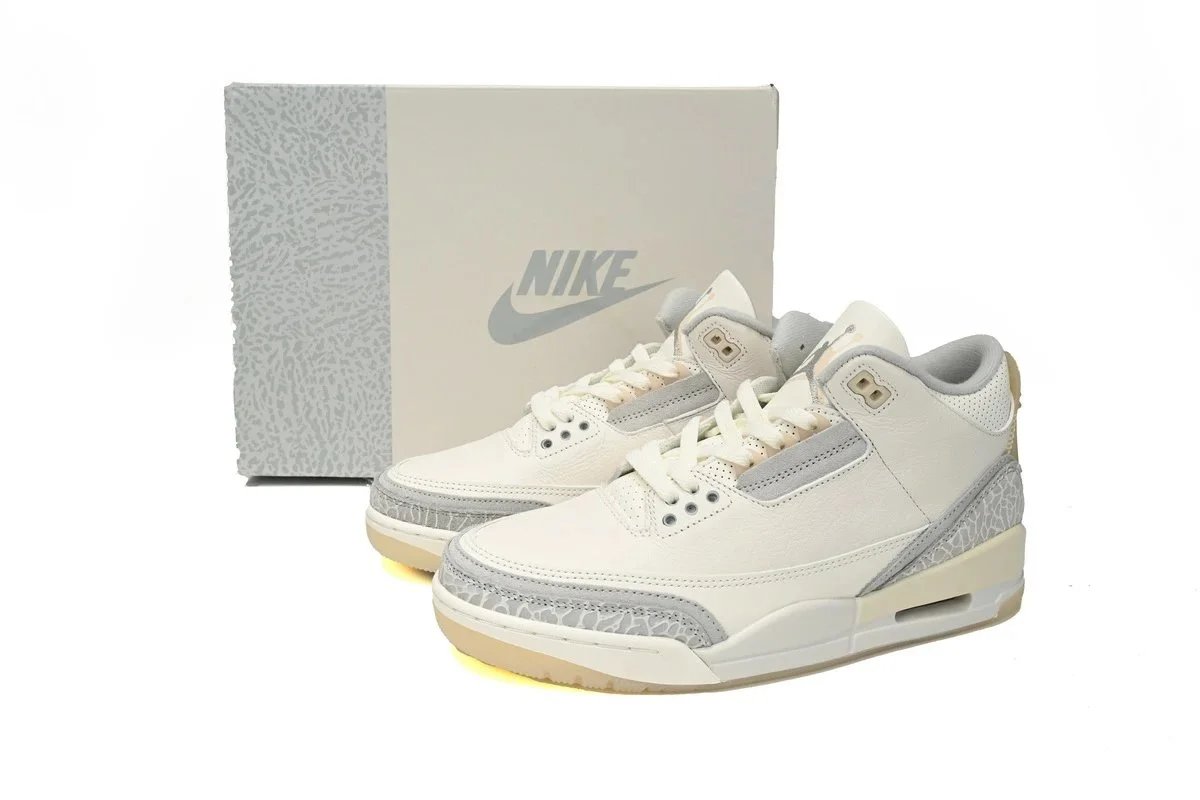 Air Jordan 3 thumbnail 2