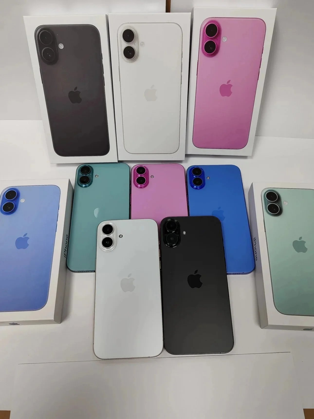 Apple iPhone 14 Plus Black White Pink Green Blue Gradient Smartphone