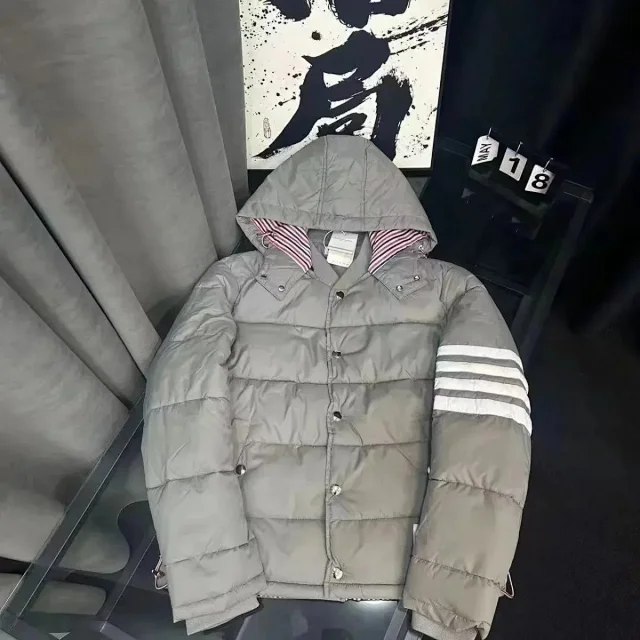Unbranded Jackets Hooded quilted puffer jacket with four-stripe sleeve product detail image 5