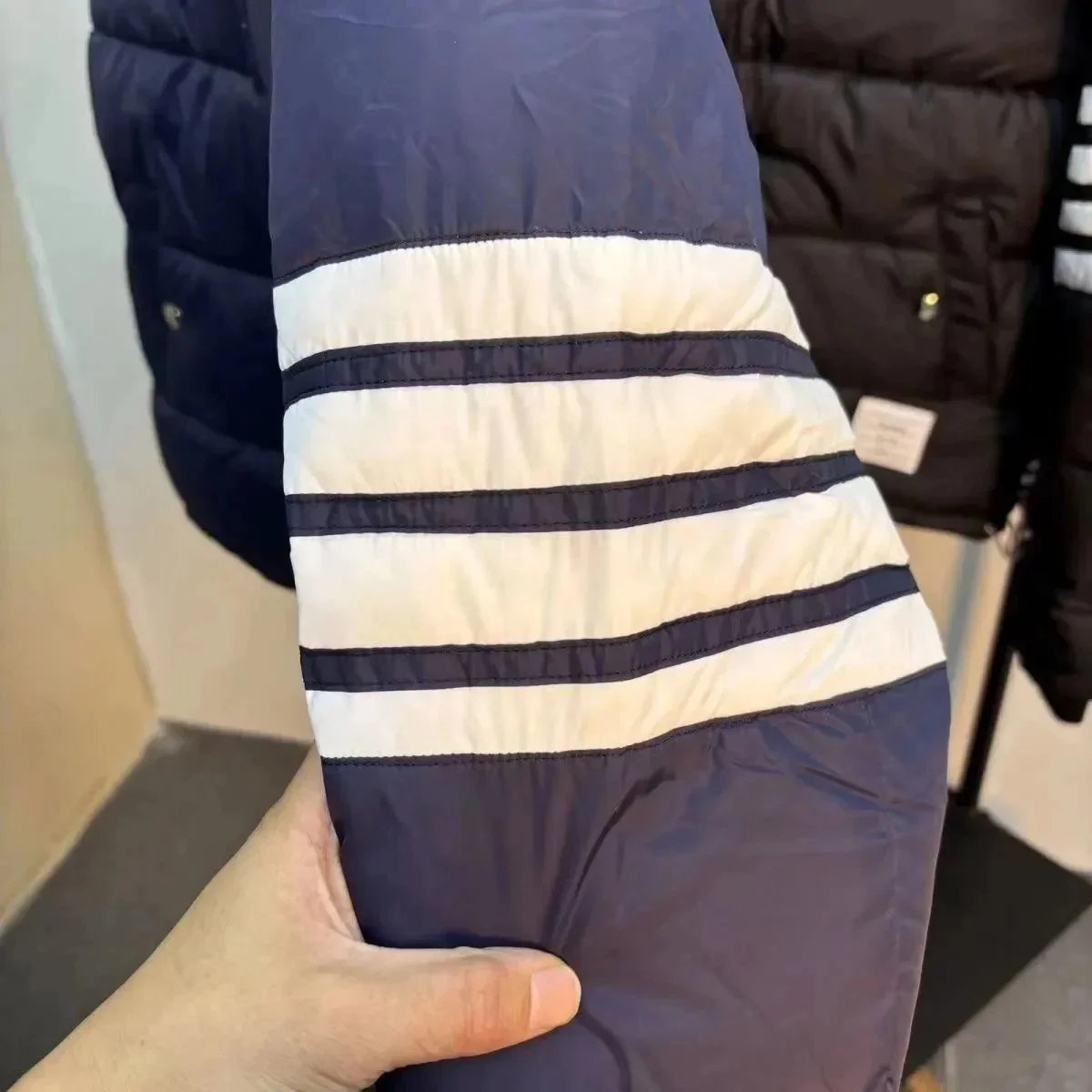 Unbranded Jackets Hooded quilted puffer jacket with four-stripe sleeve image 11