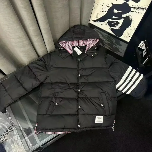 Unbranded Jackets Hooded quilted puffer jacket with four-stripe sleeve product detail image 3