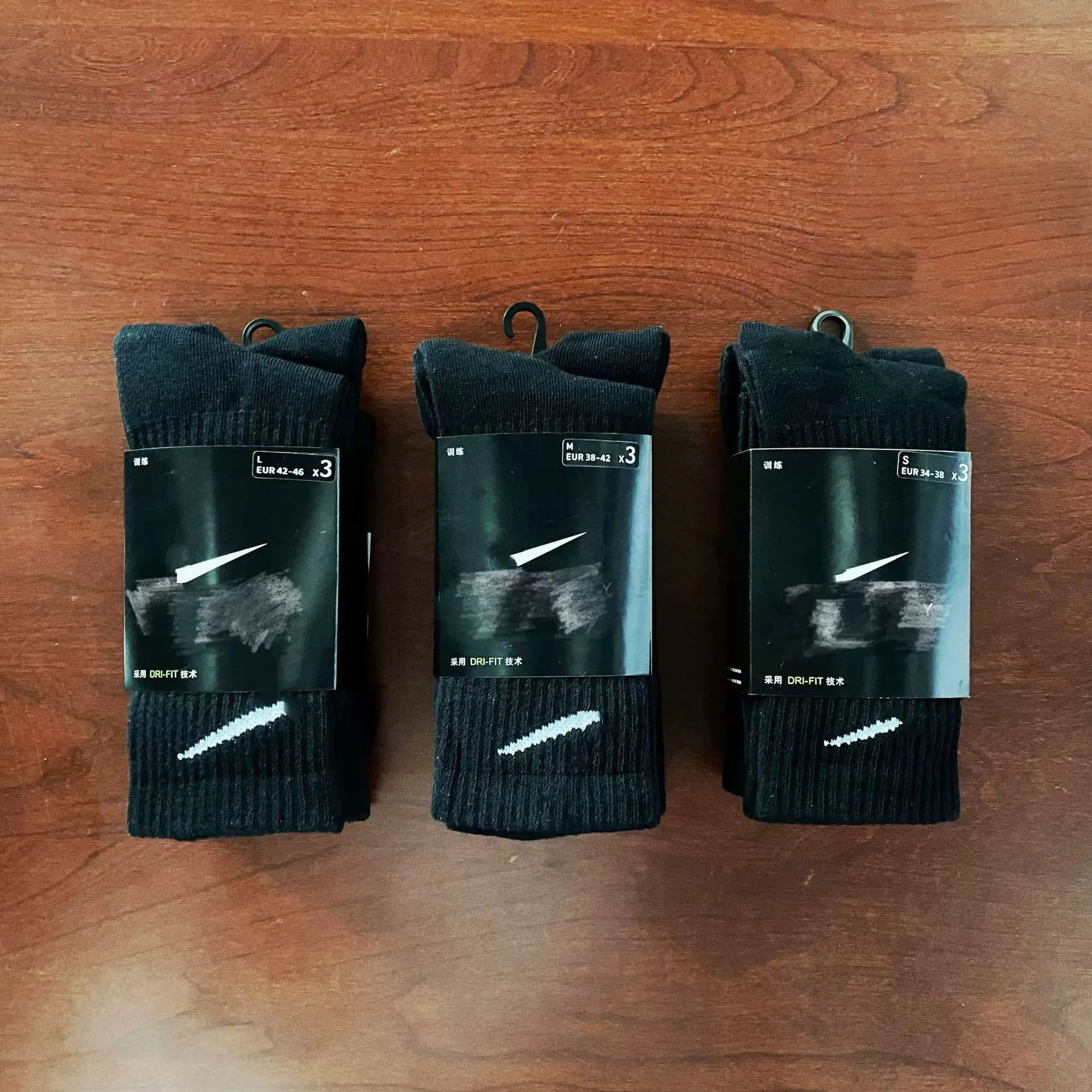 N Pure Color Crew Socks photo 7